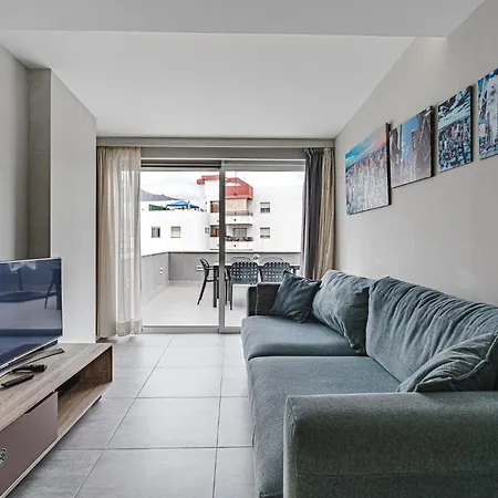 22 Avenida De Pueblos Адехе