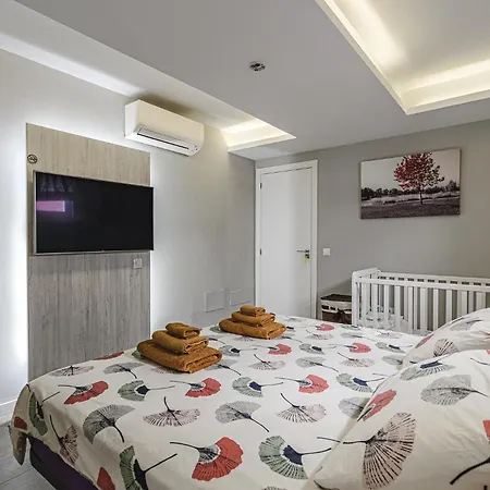 22 Avenida De Pueblos * أذيخي