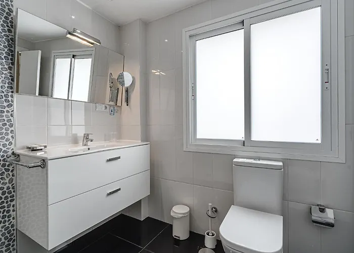 22 Avenida De Pueblos * أذيخي